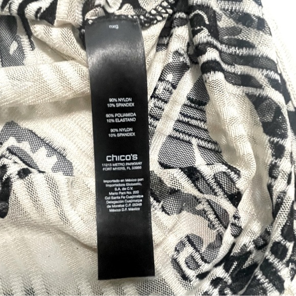 Chico’s Travelers Collection Black Cream Paisley Long Tunic Top Size 1 (M/L) - Picture 9 of 12